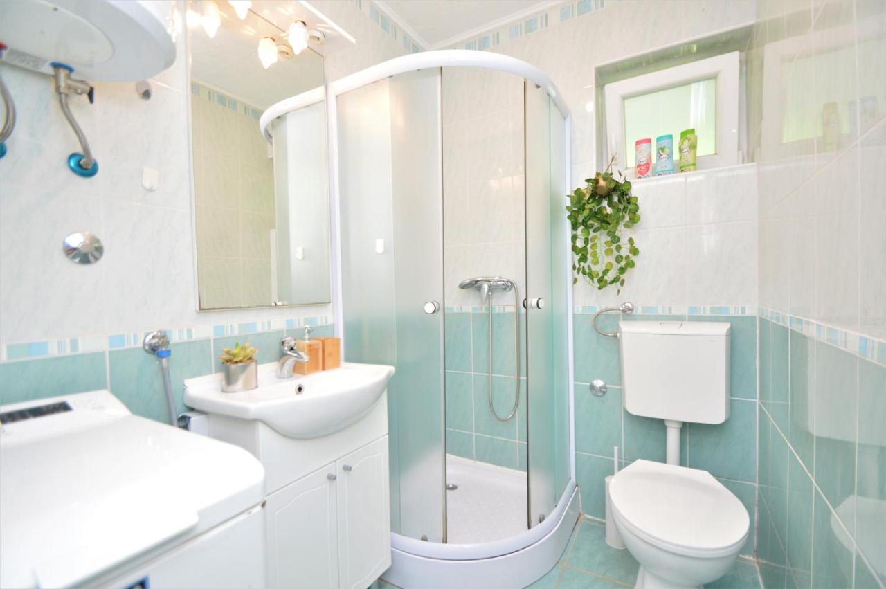 Apartment Vinea-Parking Included Шибеник Экстерьер фото